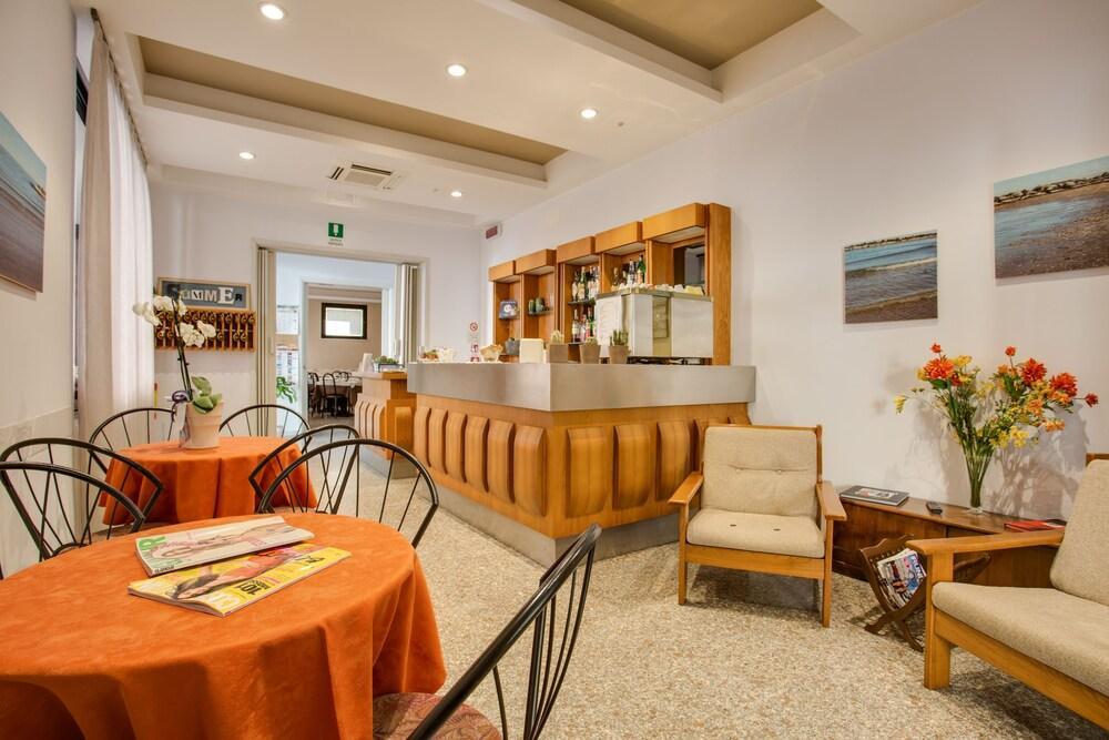 Hotel Villa Dei Gerani Rimini Eksteriør bilde