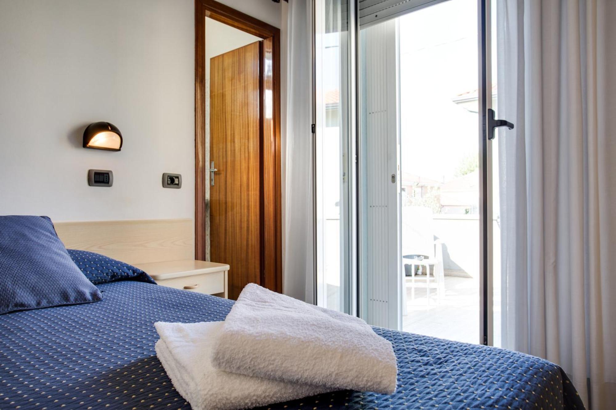 Hotel Villa Dei Gerani Rimini Eksteriør bilde