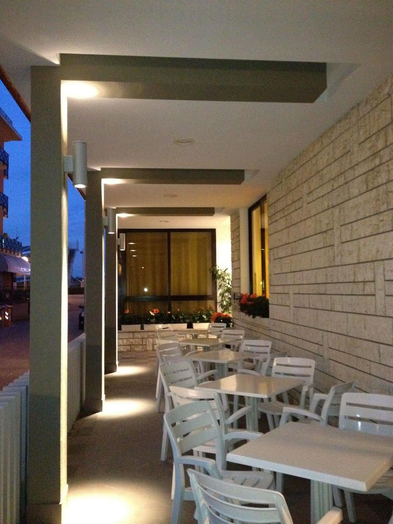 Hotel Villa Dei Gerani Rimini Eksteriør bilde