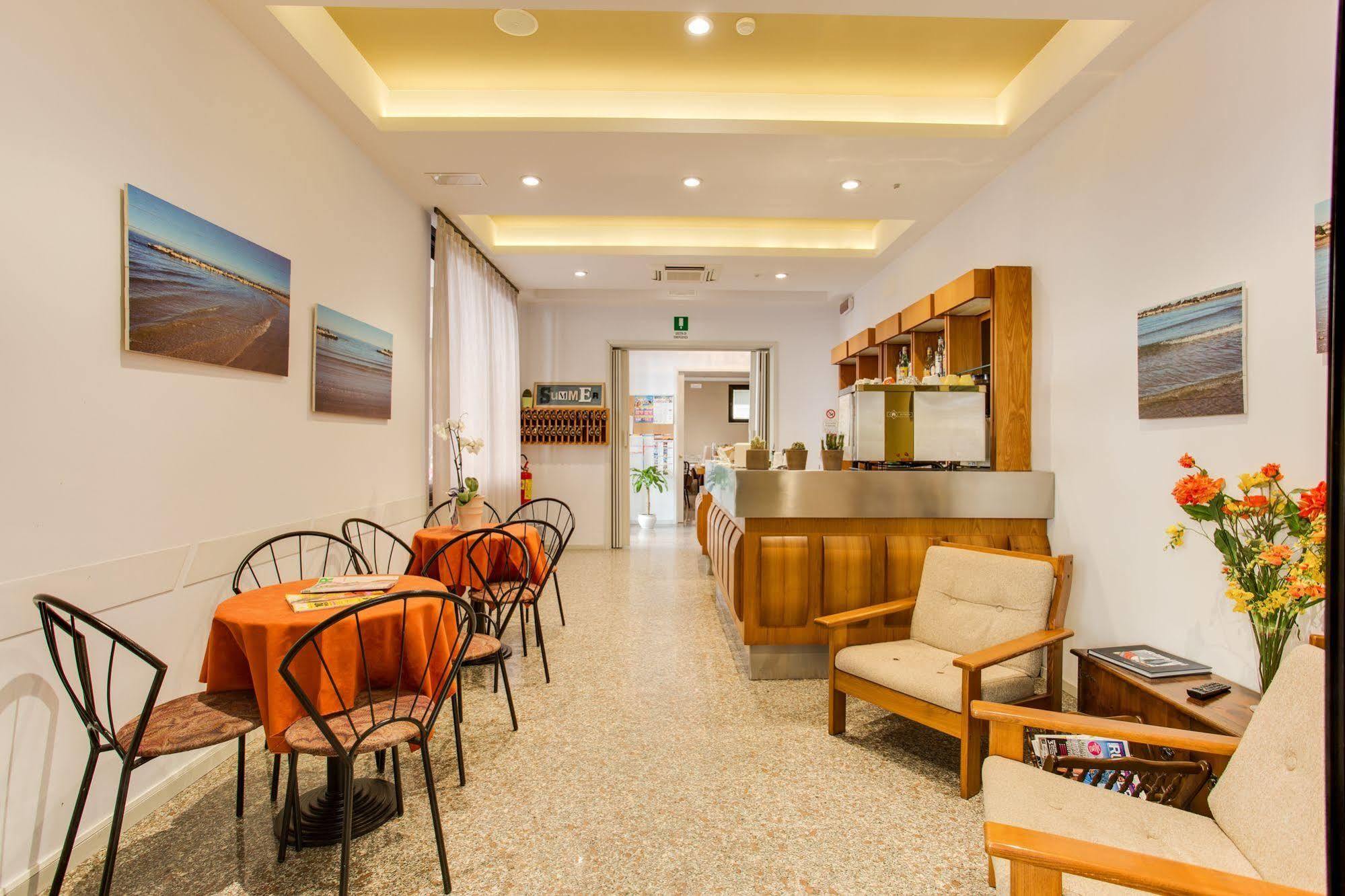 Hotel Villa Dei Gerani Rimini Eksteriør bilde