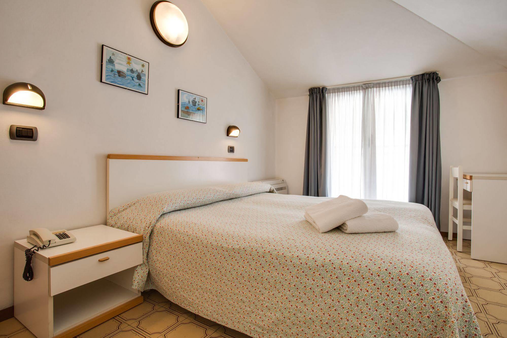 Hotel Villa Dei Gerani Rimini Eksteriør bilde